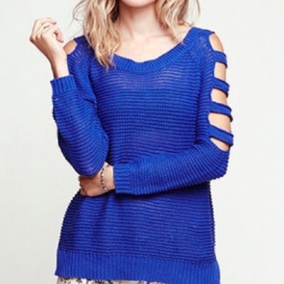 Nollie Sweaters - 🐝 Nollie Pacsun Ladder Cut Cold Shoulder Sweater